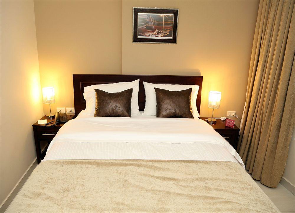 Saint John Hotel Madaba Extérieur photo