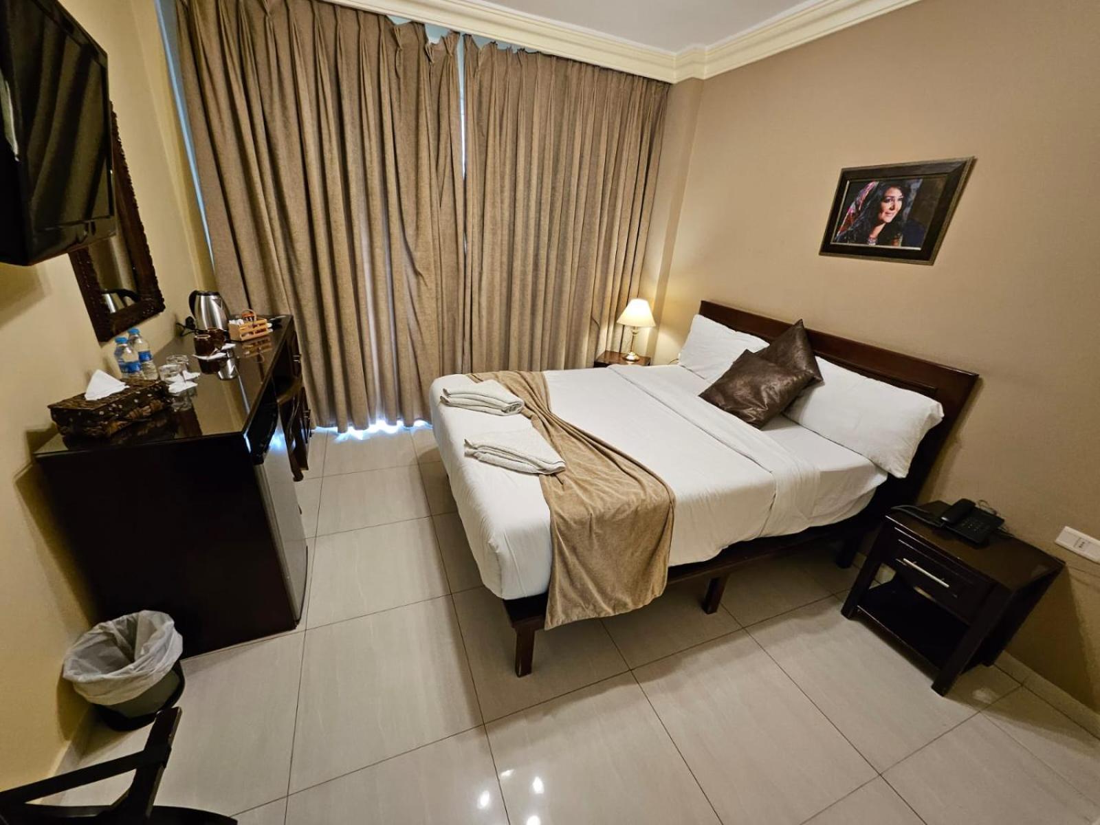 Saint John Hotel Madaba Extérieur photo
