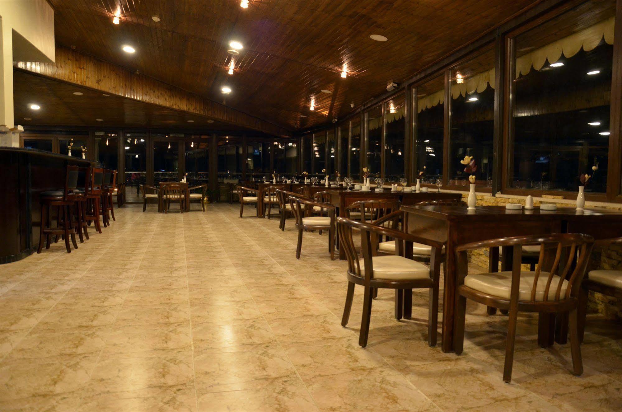Saint John Hotel Madaba Extérieur photo